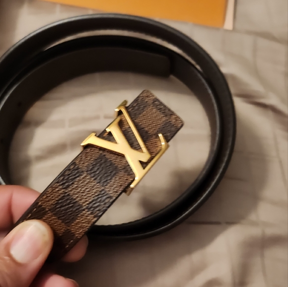 Authentic Women's Louis Vuitton Belt 25MM - Picture 4 of 7